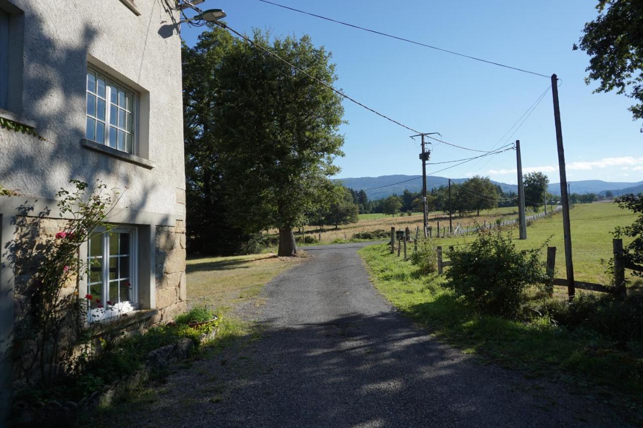 Les Neuf Bouleaux Bed & Breakfast Job Exterior photo